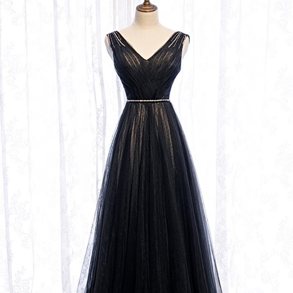 Brand New, Never worn long Black Tulle Ball Gown